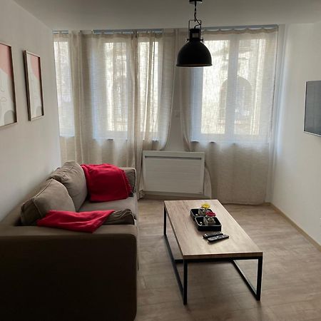 Appartement F2 Centre Historique Saint Colomban à Luxeuil-les-Bains Extérieur photo