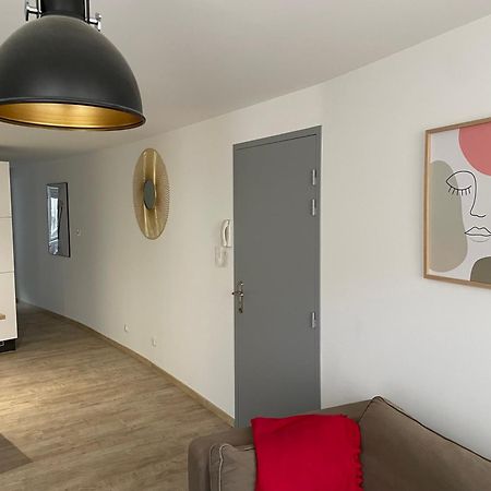 Appartement F2 Centre Historique Saint Colomban à Luxeuil-les-Bains Extérieur photo