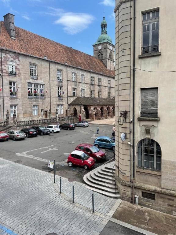 Appartement F2 Centre Historique Saint Colomban à Luxeuil-les-Bains Extérieur photo